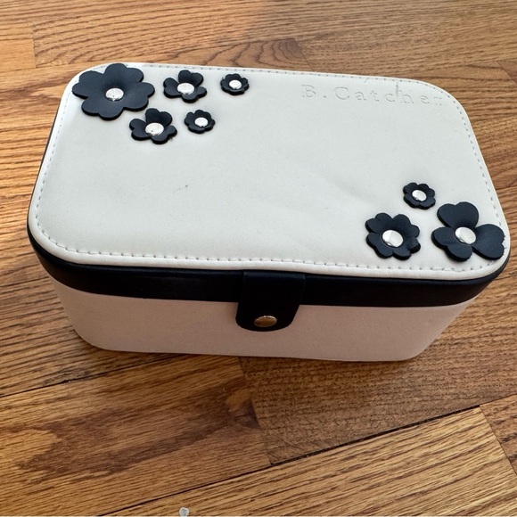 Double layer travel jewelry box organizer - Picture 2 of 5